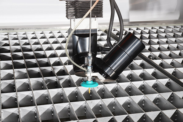 水射流在玻璃行业的应用